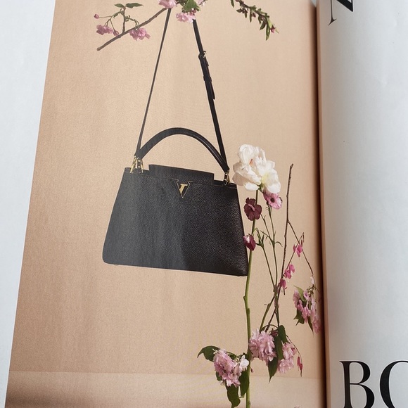 Louis Vuitton The Book #12 - Picture 7 of 13